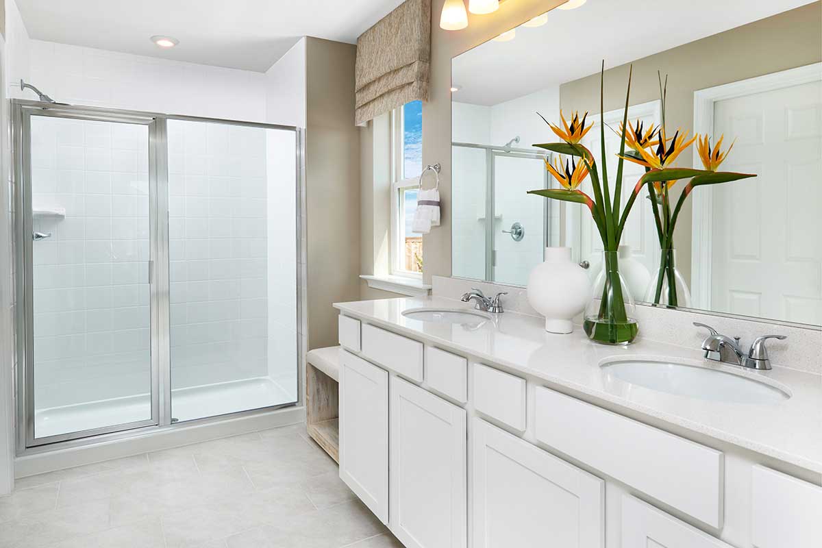 Clean, well-decorated bathroom