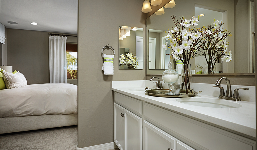 Owner's bathroom in Peridot floor plan