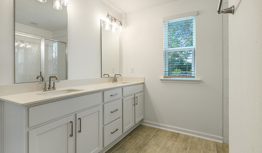 Bathroom of the Rosewood floor plan