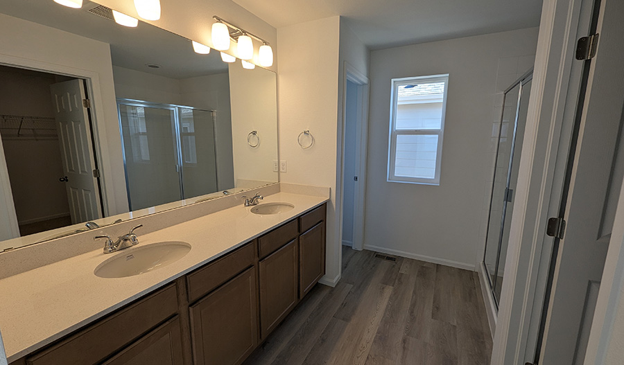 Bathroom of the Wintergreen floor plan