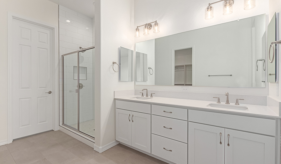 Bathroom of the Pinecrest floor plan