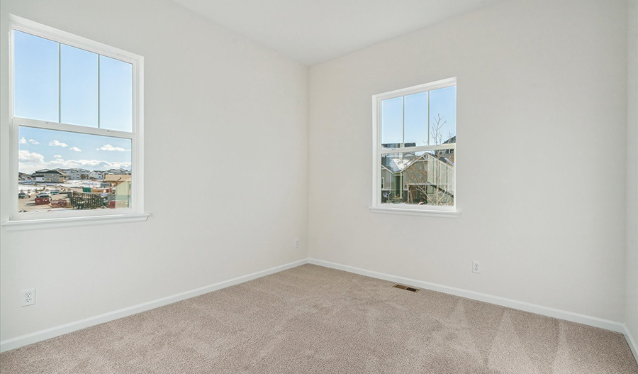 Bedroom of the Decker floor plan